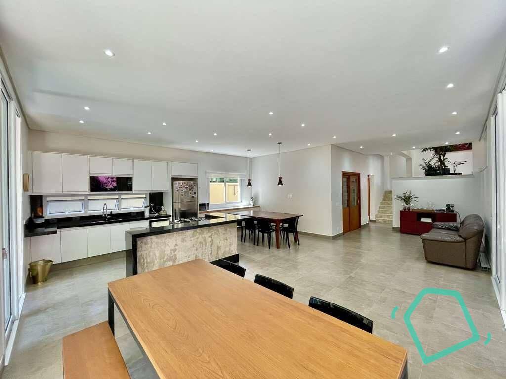 Casa de Condomínio à venda com 4 quartos, 244m² - Foto 27