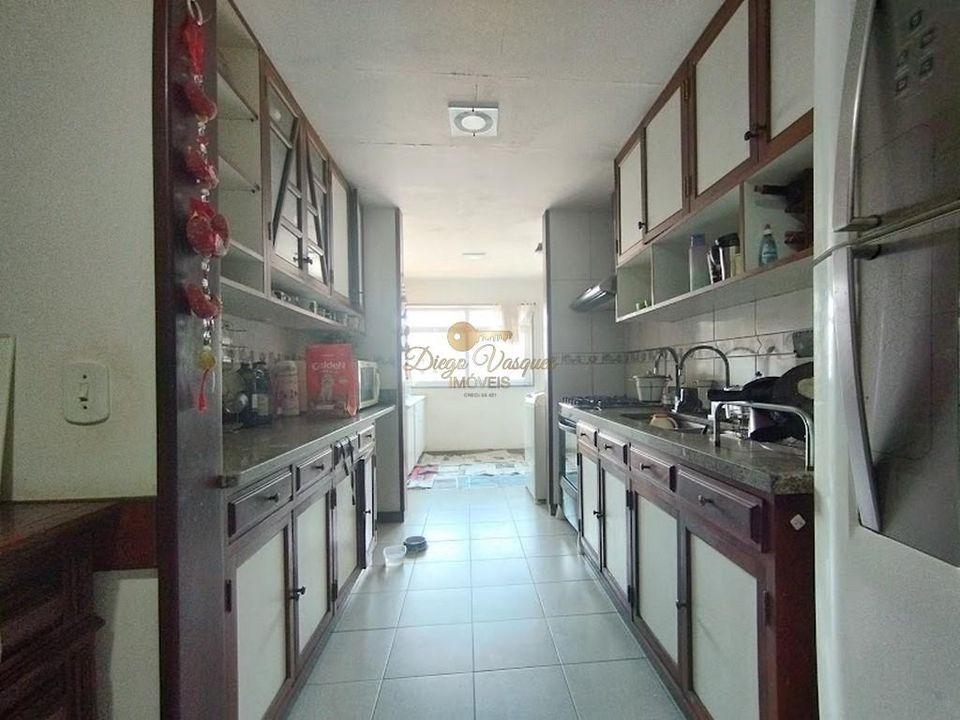 Apartamento à venda com 3 quartos, 187m² - Foto 26