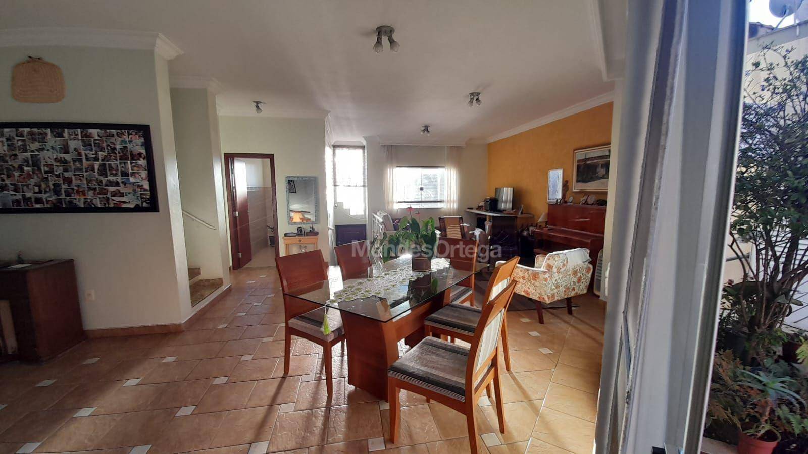 Casa à venda com 4 quartos, 360m² - Foto 31