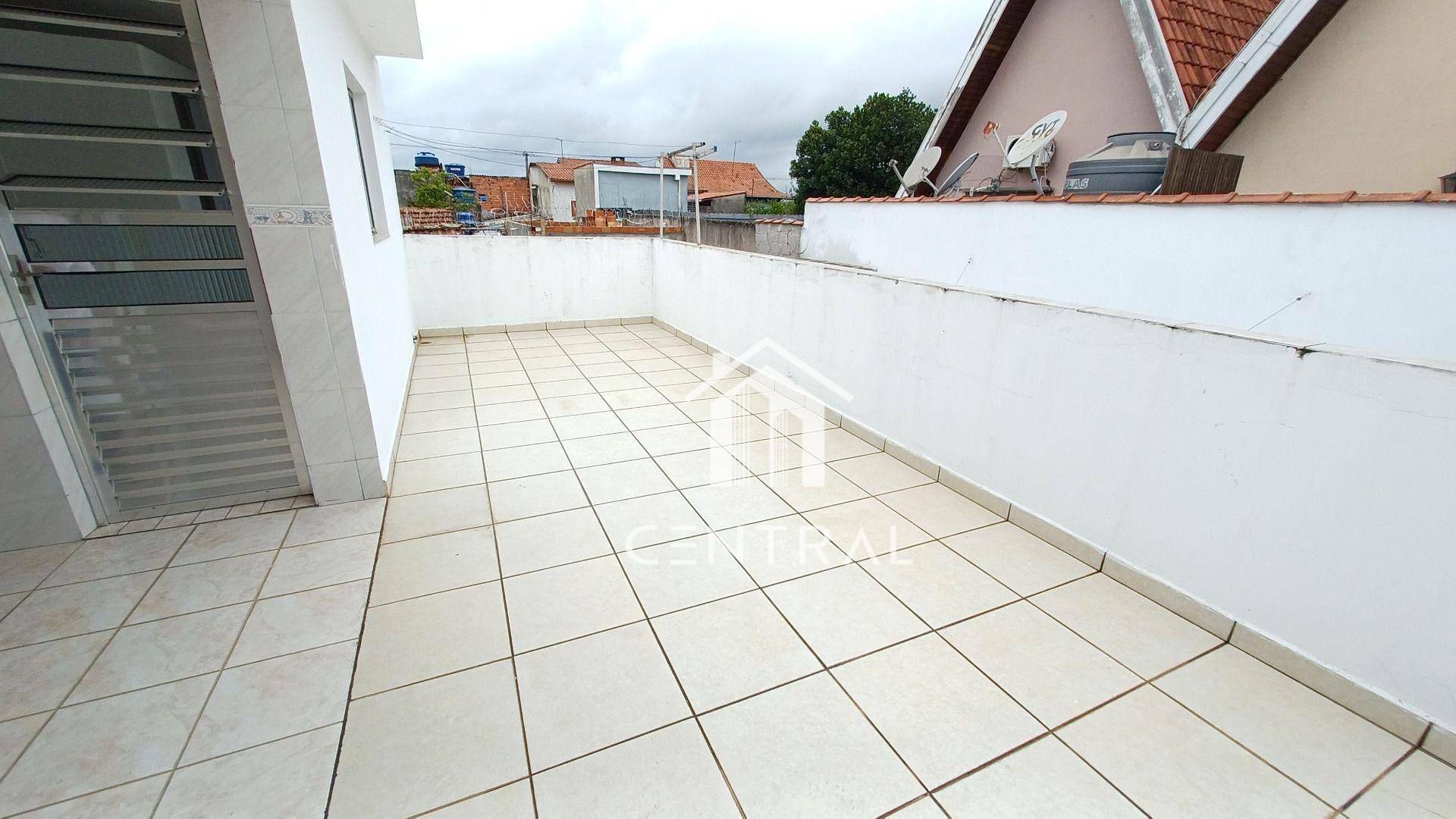 Casa para alugar com 5 quartos, 130m² - Foto 16