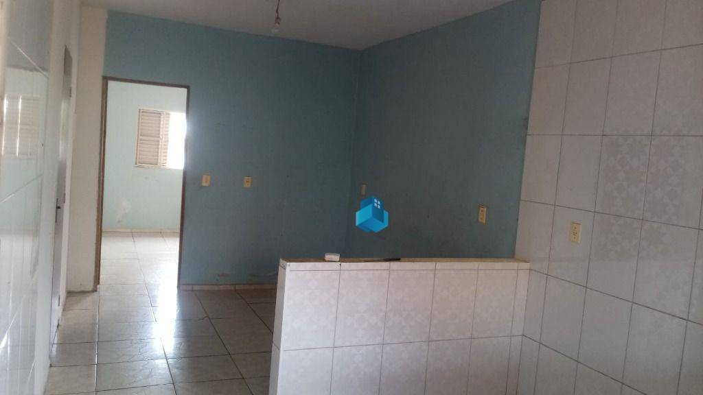 Casa à venda com 2 quartos, 85m² - Foto 5