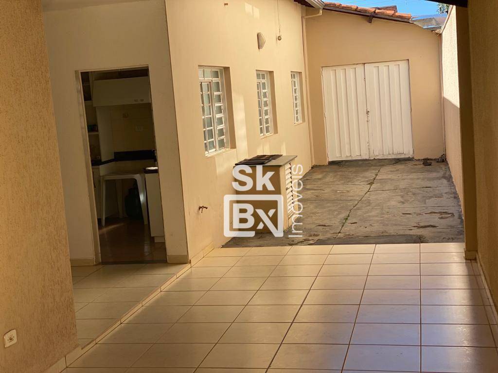 Casa à venda com 3 quartos, 200m² - Foto 15