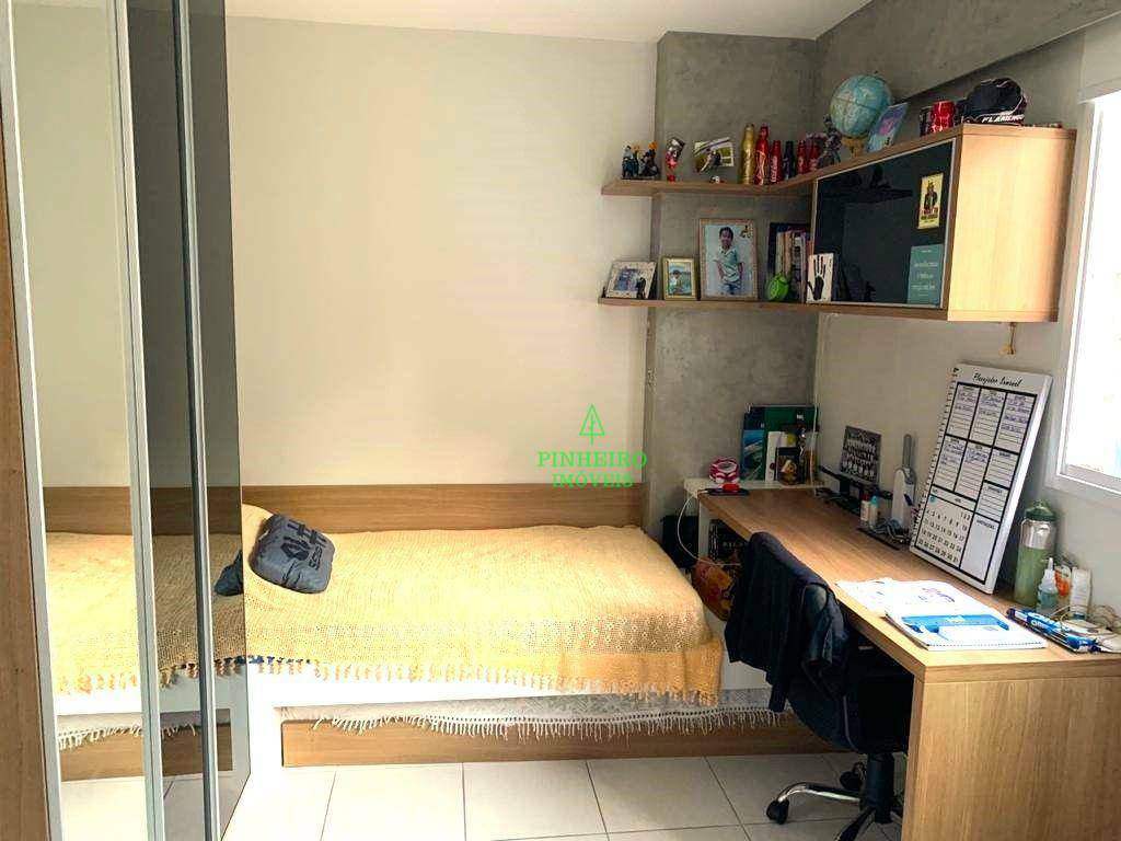 Apartamento à venda com 4 quartos, 140m² - Foto 19