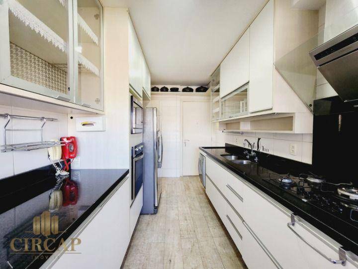 Apartamento à venda com 3 quartos, 119m² - Foto 12