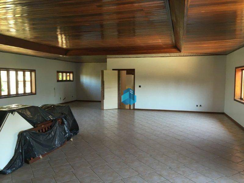 Chácara à venda com 6 quartos, 1000m² - Foto 35