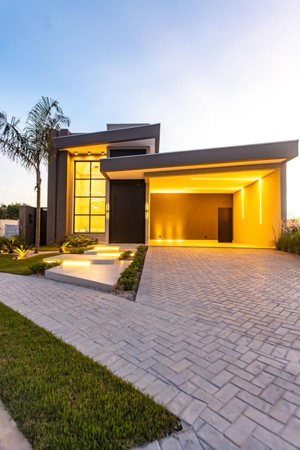 Casa de Condomínio à venda com 3 quartos, 180m² - Foto 1