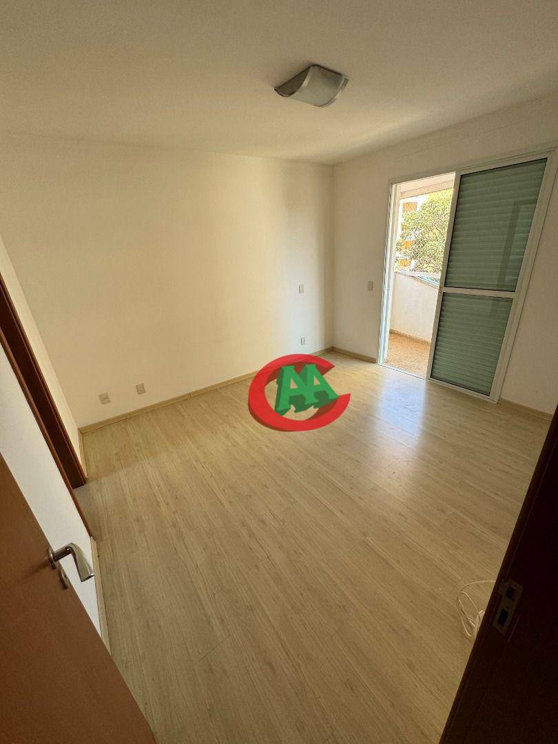 Apartamento para alugar com 3 quartos, 135m² - Foto 22