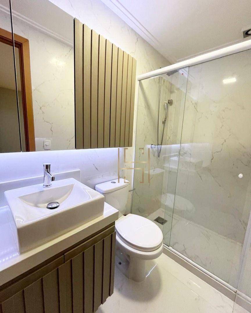 Apartamento à venda com 2 quartos, 64m² - Foto 2