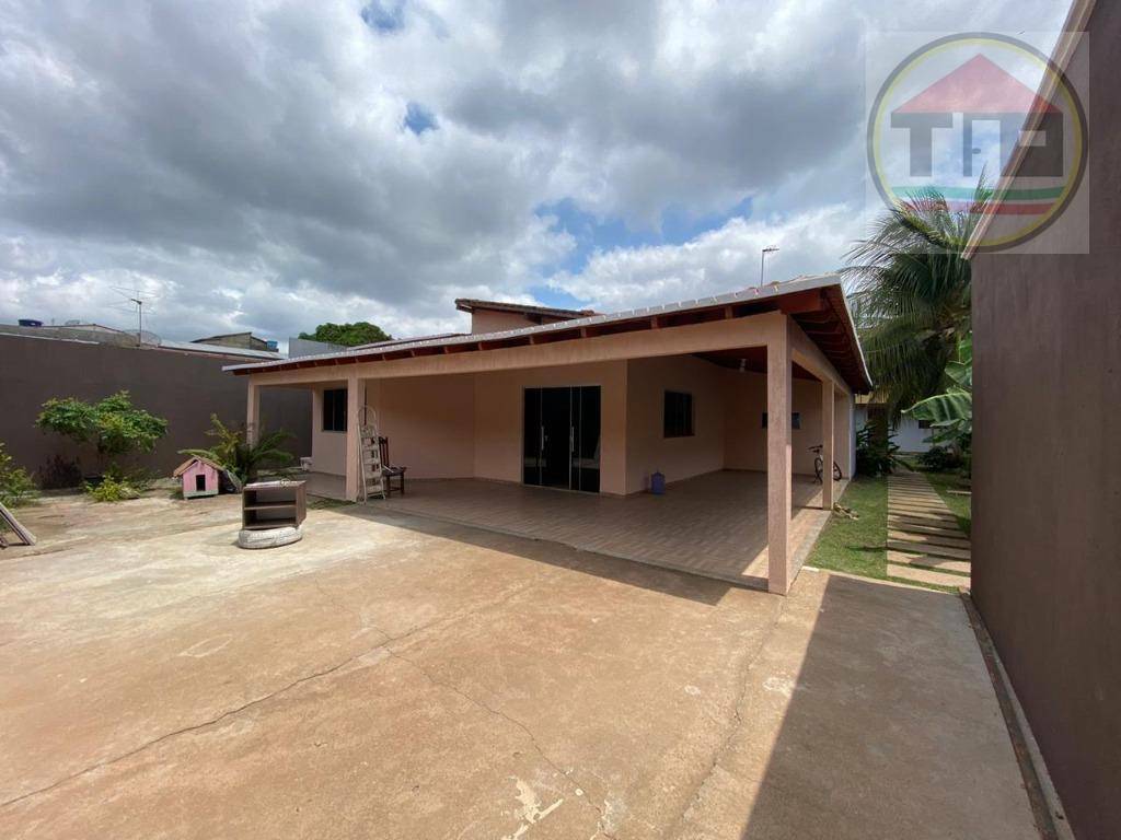 Casa à venda com 4 quartos, 300m² - Foto 17