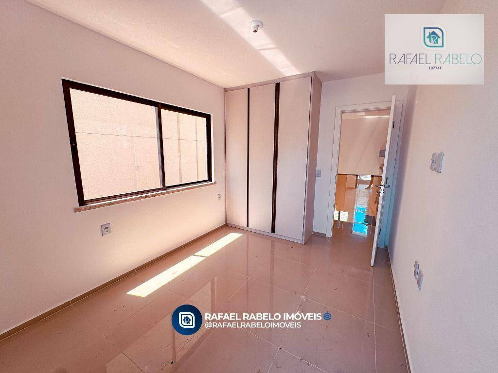 Casa de Condomínio para alugar com 4 quartos, 240m² - Foto 17