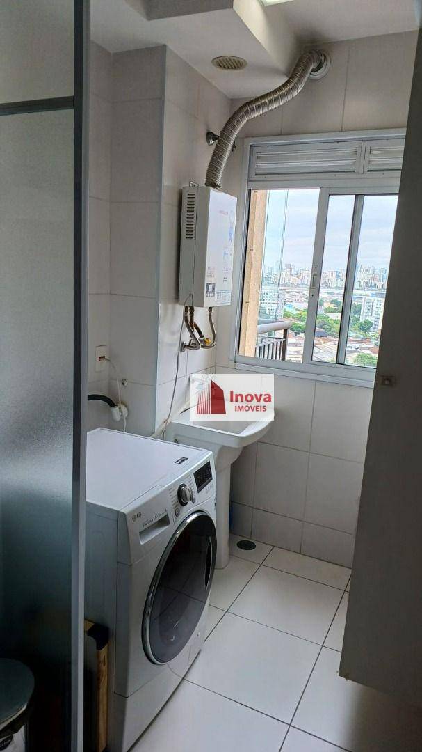 Apartamento para alugar com 2 quartos, 69m² - Foto 30