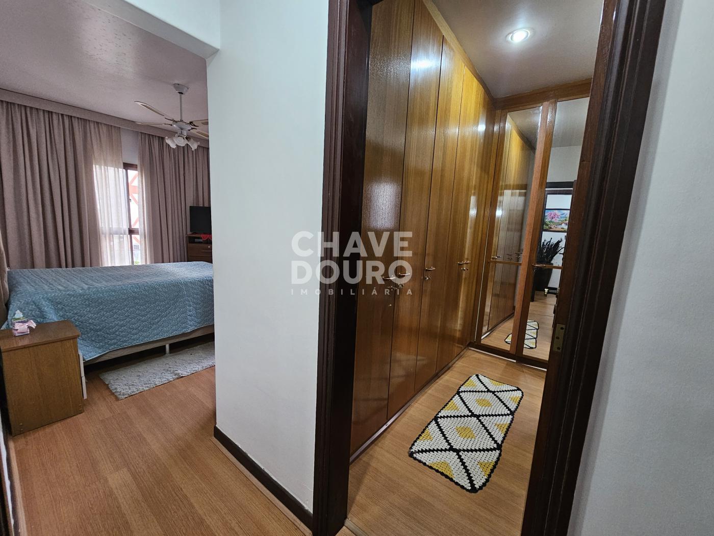 Apartamento à venda com 4 quartos, 257m² - Foto 11