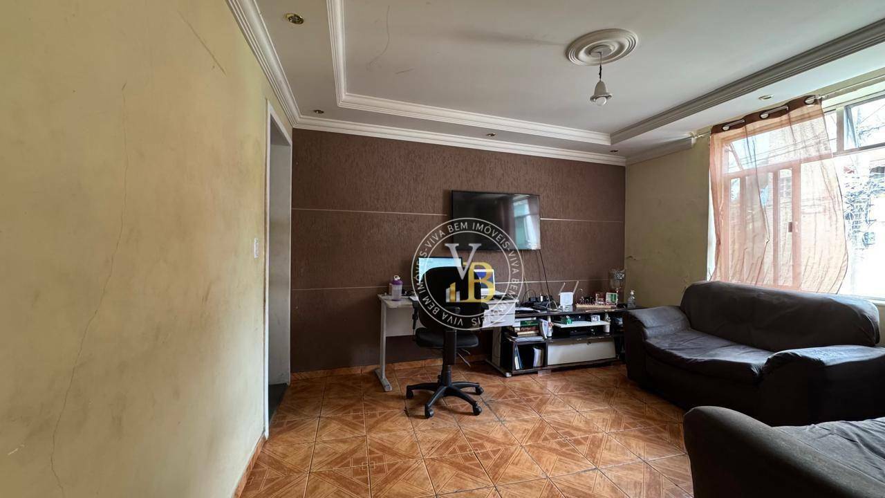 Casa à venda e aluguel com 3 quartos, 150m² - Foto 2