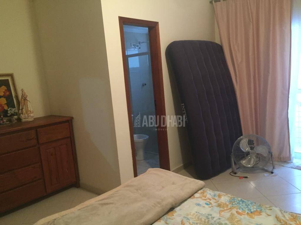 Apartamento à venda com 2 quartos, 85m² - Foto 2