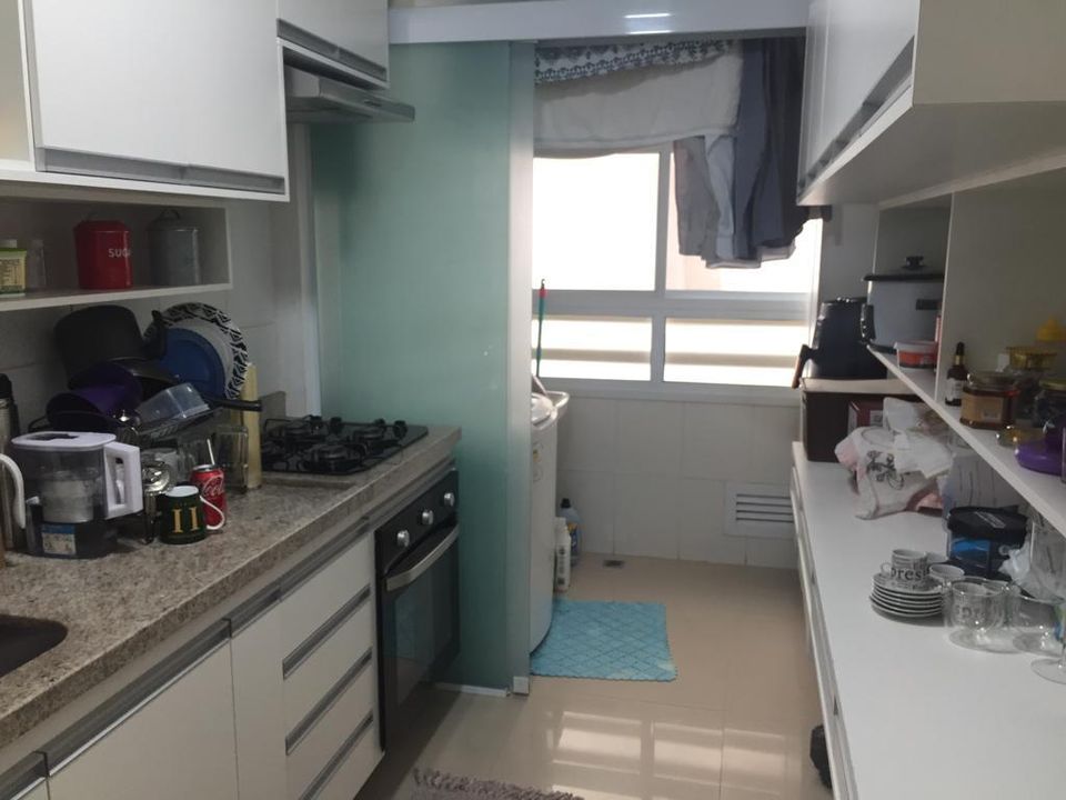 Apartamento à venda com 3 quartos, 71m² - Foto 2