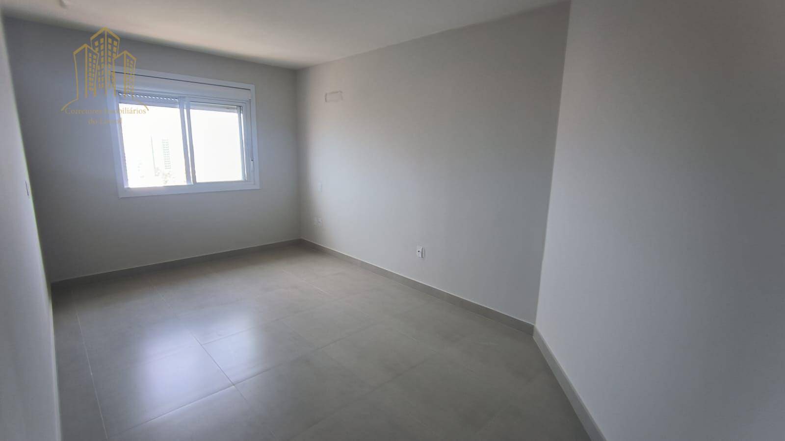 Apartamento à venda com 2 quartos, 62m² - Foto 12