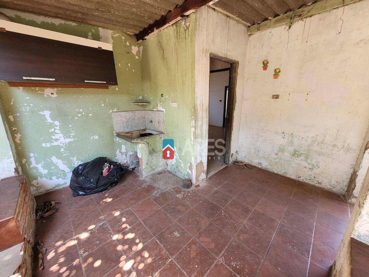 Casa à venda com 2 quartos, 100m² - Foto 10