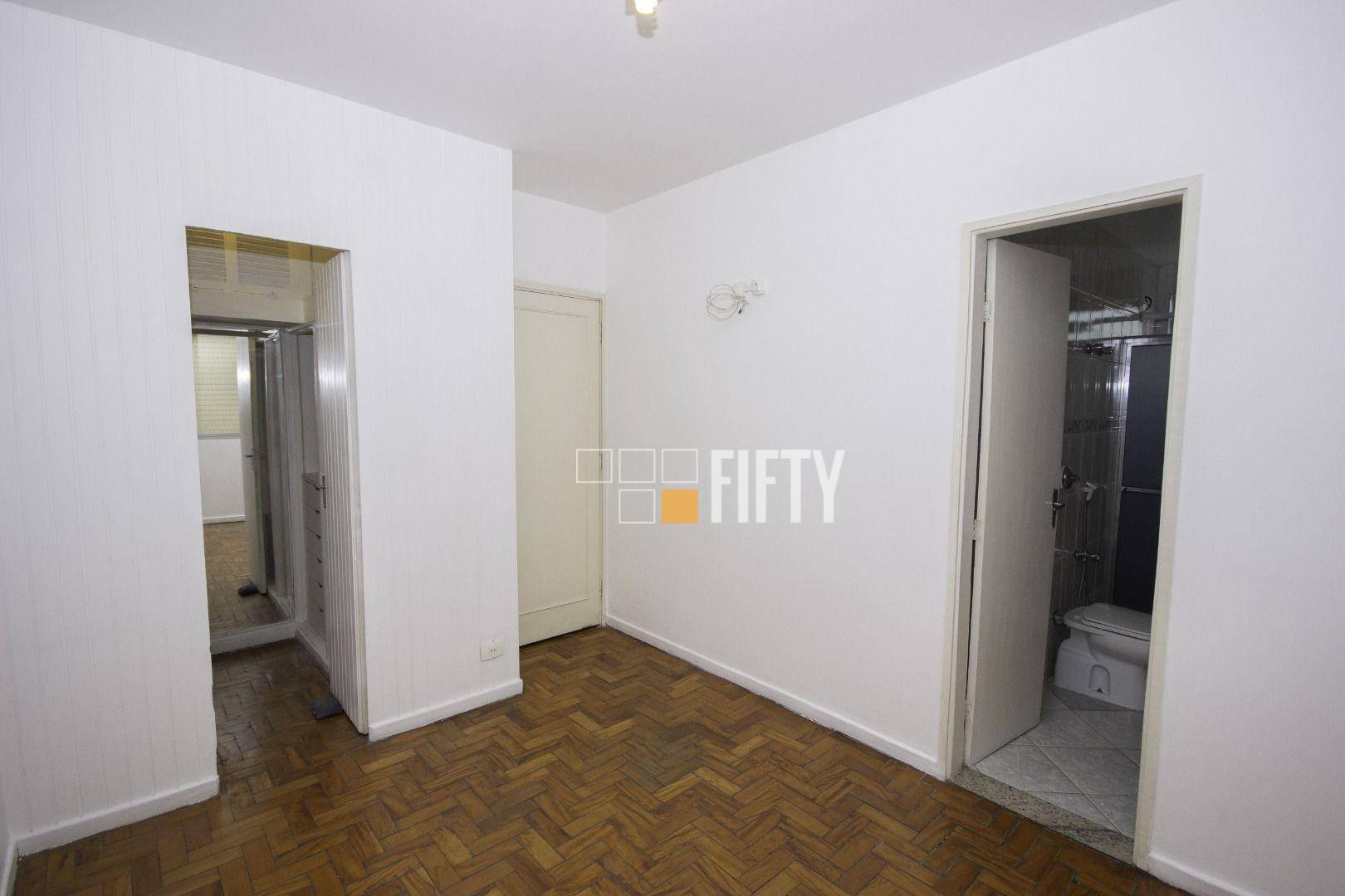 Apartamento para alugar com 3 quartos, 110m² - Foto 1