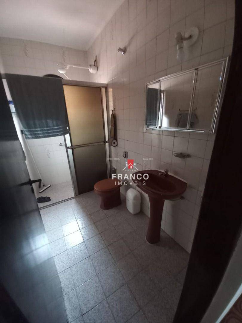 Casa à venda com 3 quartos, 150m² - Foto 11