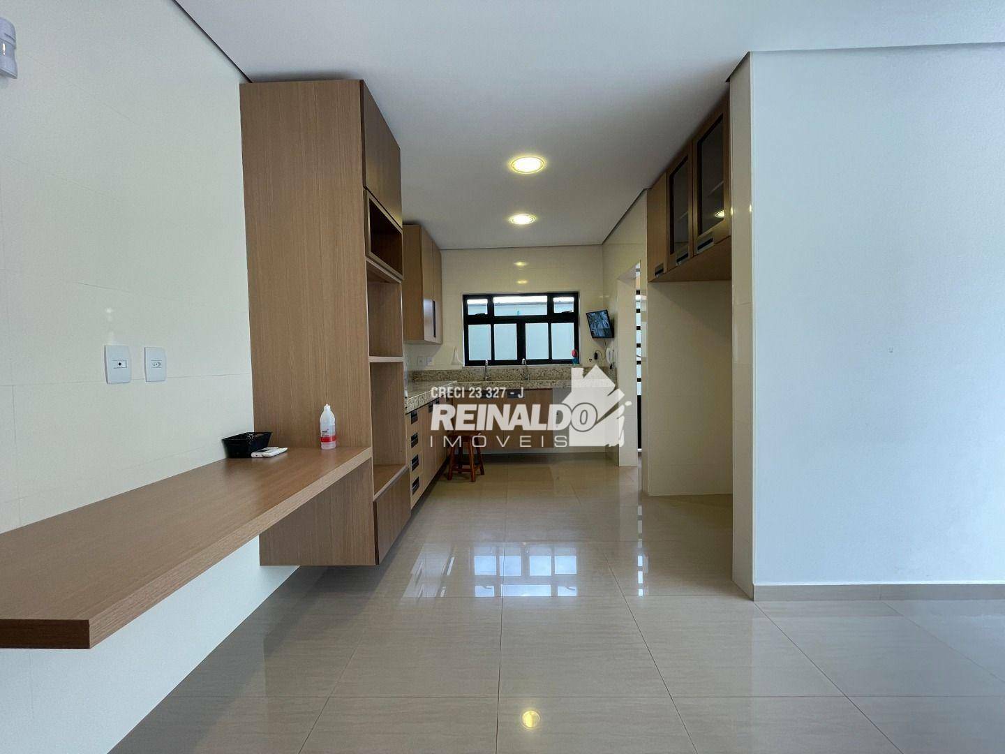 Casa à venda com 4 quartos, 241m² - Foto 7