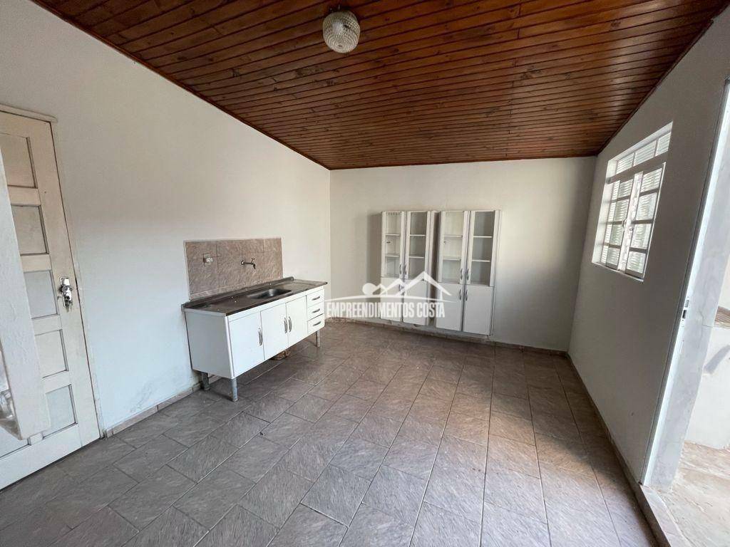 Casa à venda com 2 quartos, 166m² - Foto 8