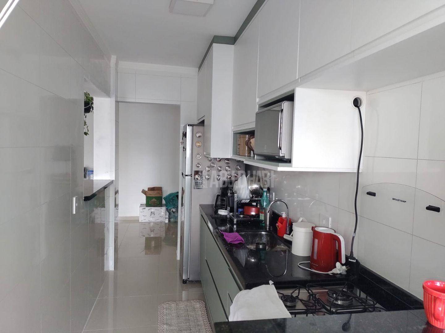 Apartamento à venda com 2 quartos, 76m² - Foto 2