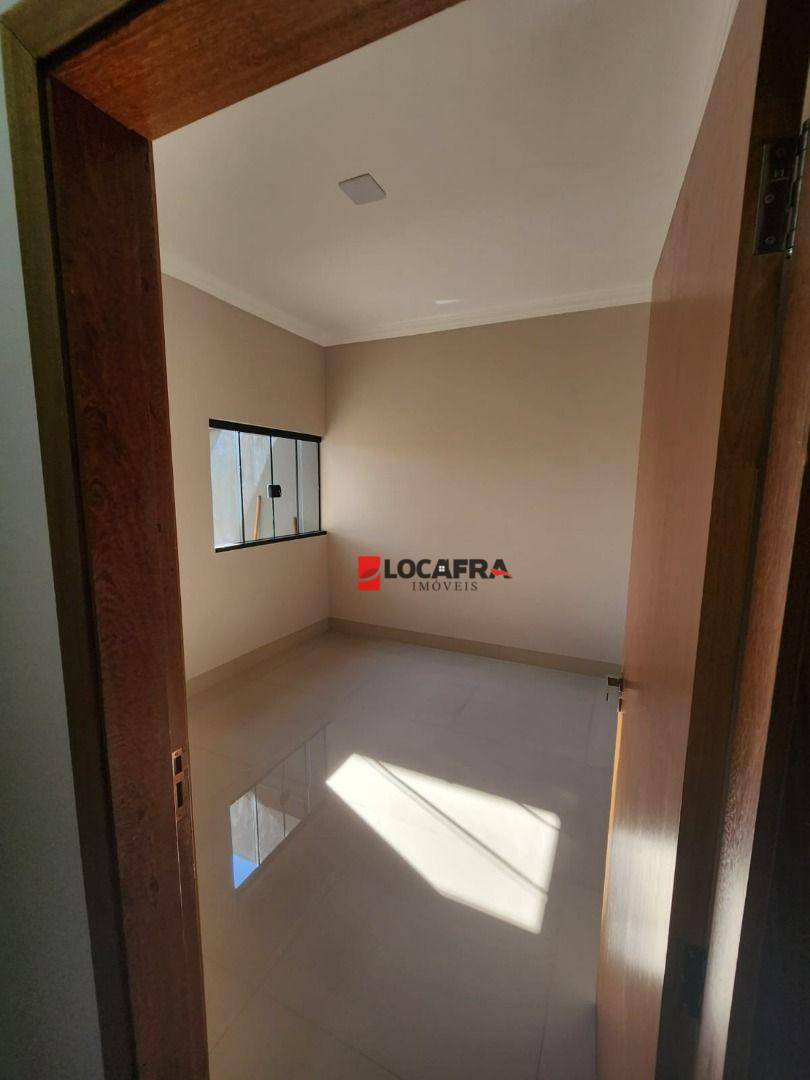 Casa à venda com 3 quartos, 117m² - Foto 12