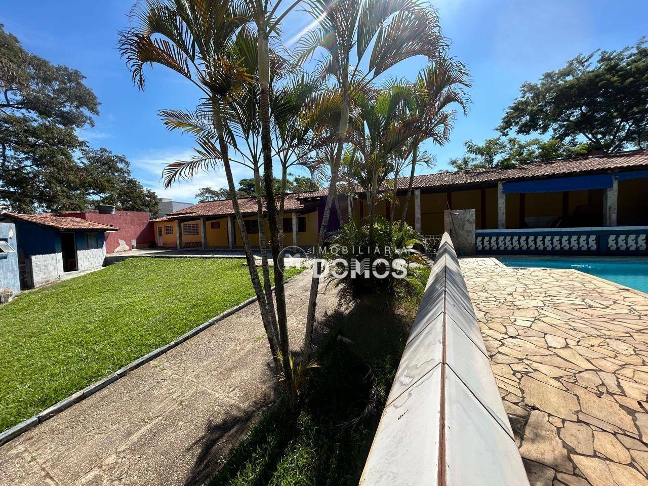 Casa, 3 quartos, 225 m² - Foto 1