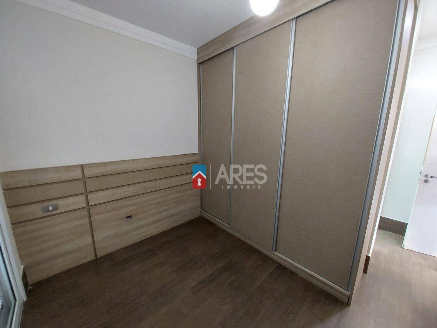 Casa de Condomínio para alugar com 3 quartos, 230m² - Foto 7