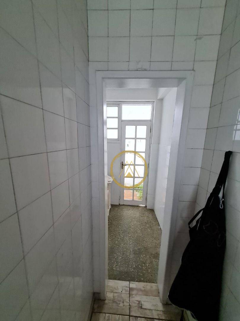 Casa à venda e aluguel com 3 quartos, 80m² - Foto 14