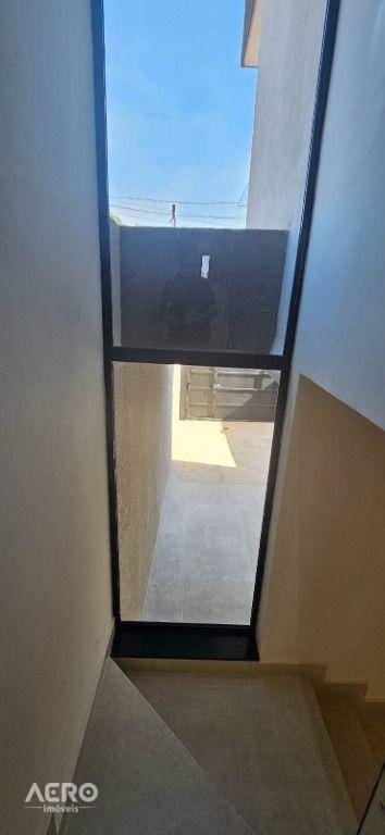Sobrado à venda e aluguel com 3 quartos, 197m² - Foto 25