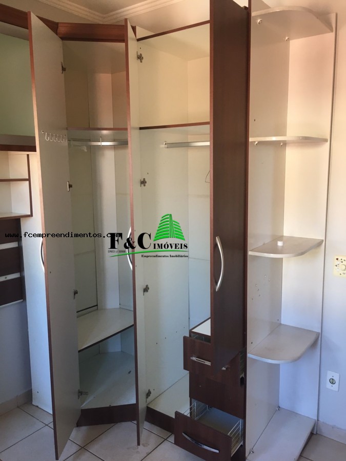Casa de Condomínio para alugar com 3 quartos, 300m² - Foto 7