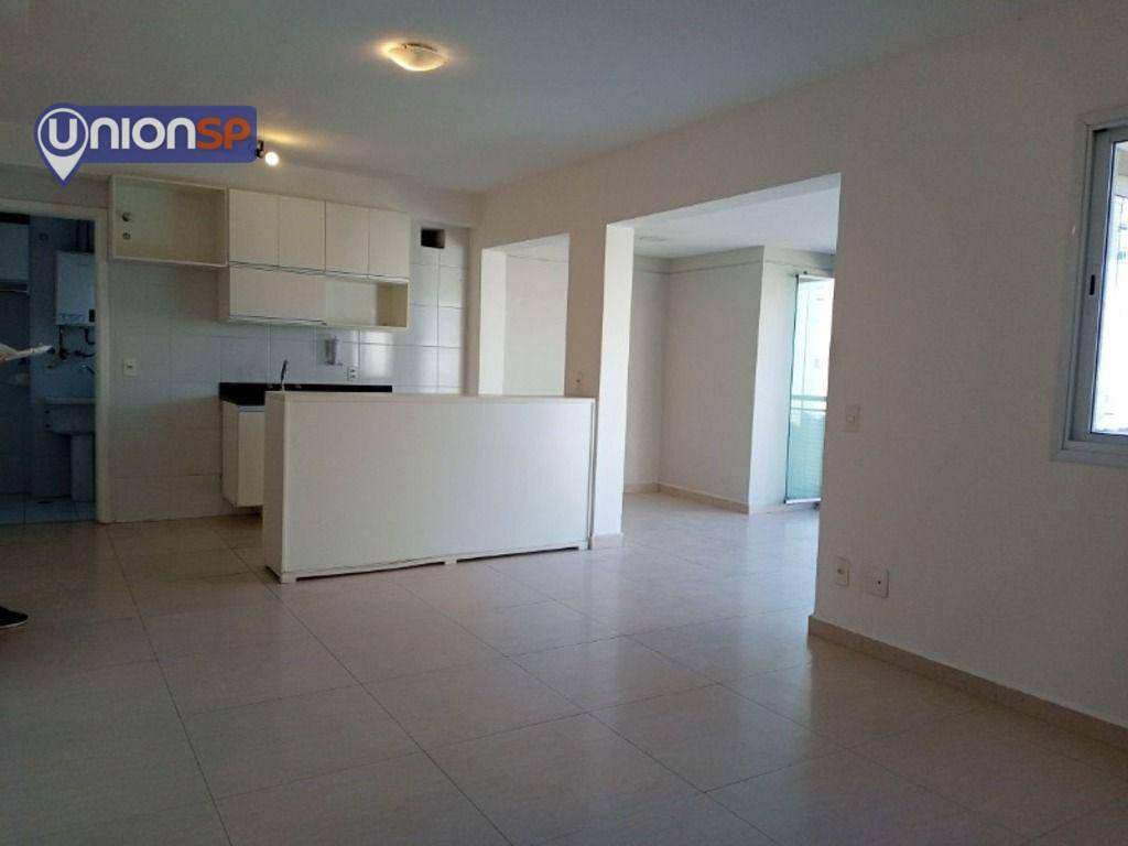 Apartamento à venda com 2 quartos, 79m² - Foto 3