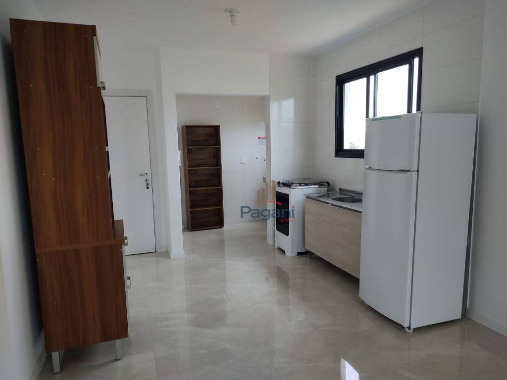 Apartamento à venda com 2 quartos, 70m² - Foto 9