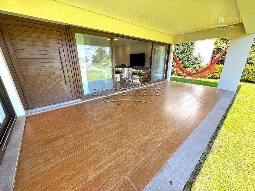 Casa de Condomínio à venda com 5 quartos, 290m² - Foto 4