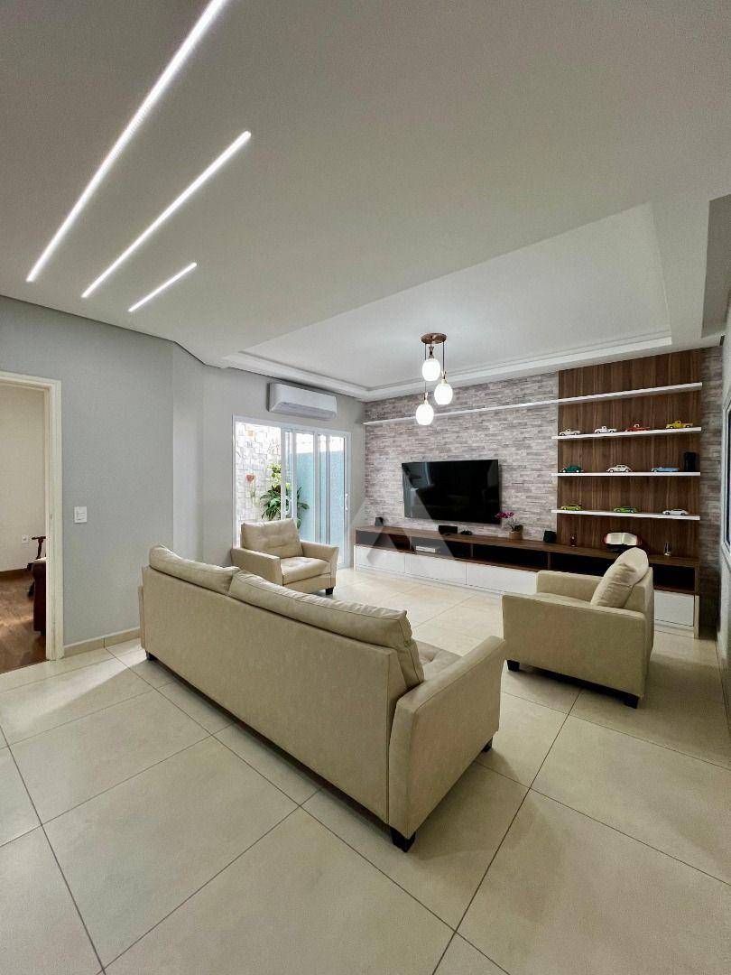 Casa, 3 quartos, 180 m² - Foto 1