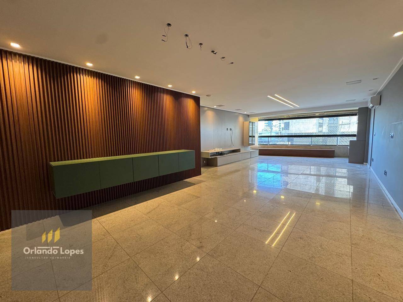 Apartamento, 3 quartos, 154 m² - Foto 1