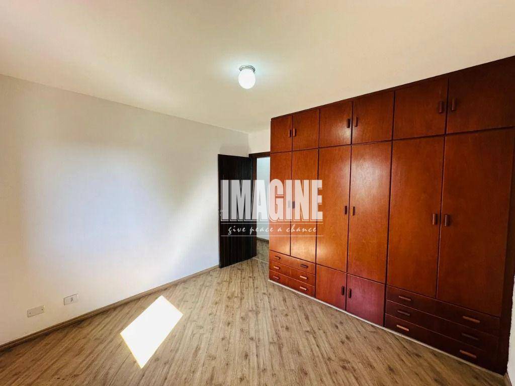 Casa à venda com 4 quartos, 340m² - Foto 8