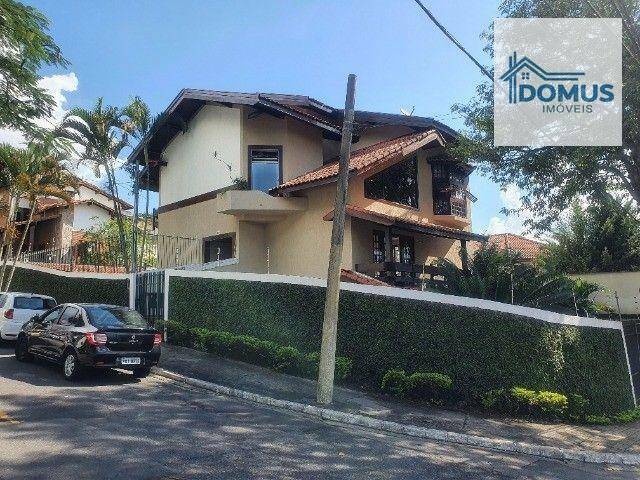 Sobrado à venda com 4 quartos, 378m² - Foto 1