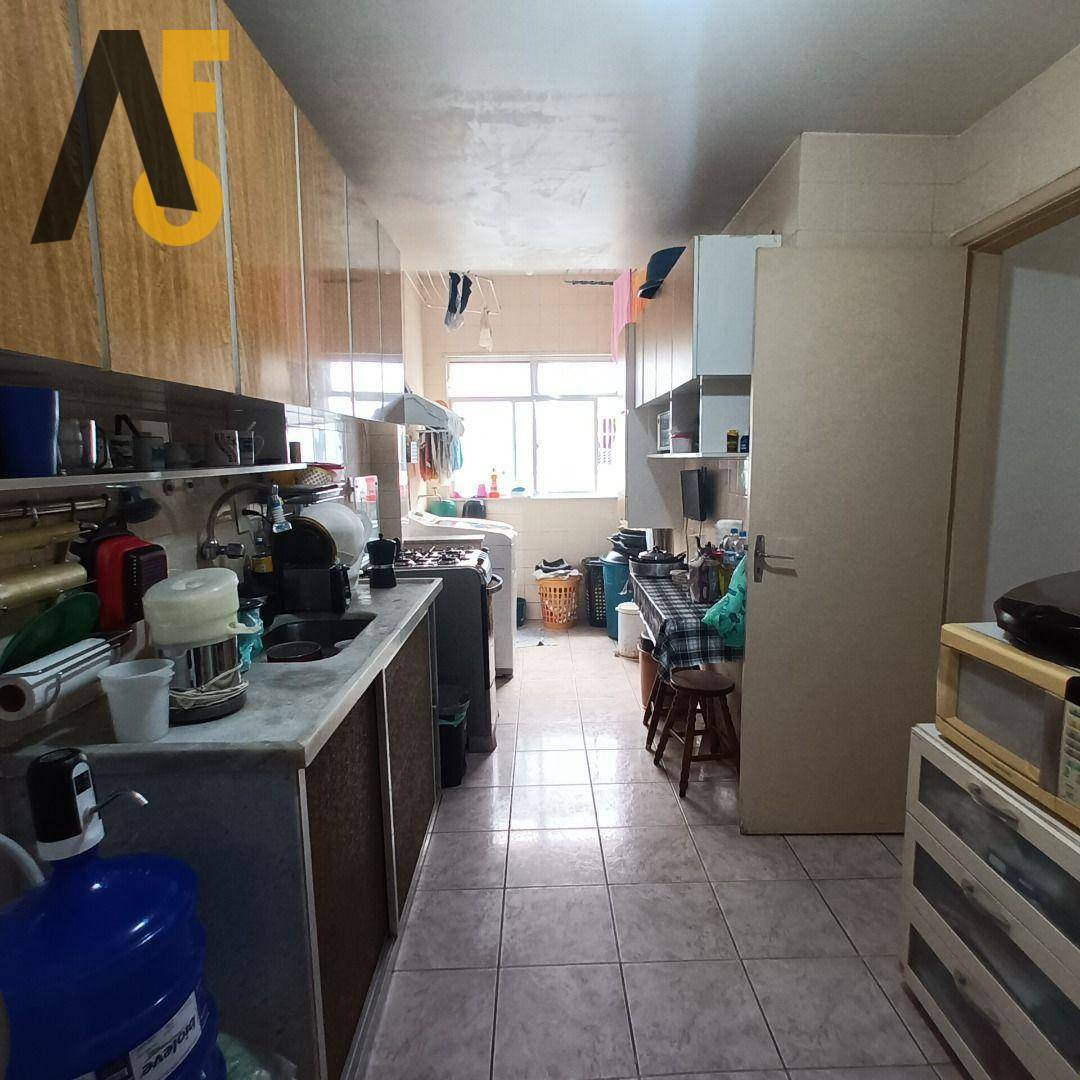 Apartamento à venda com 2 quartos, 75m² - Foto 13