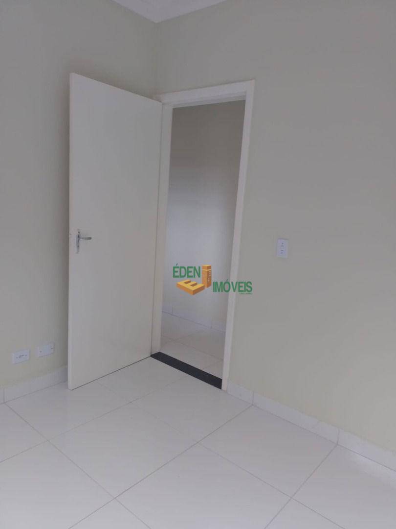 Casa à venda com 2 quartos, 180M2 - Foto 16