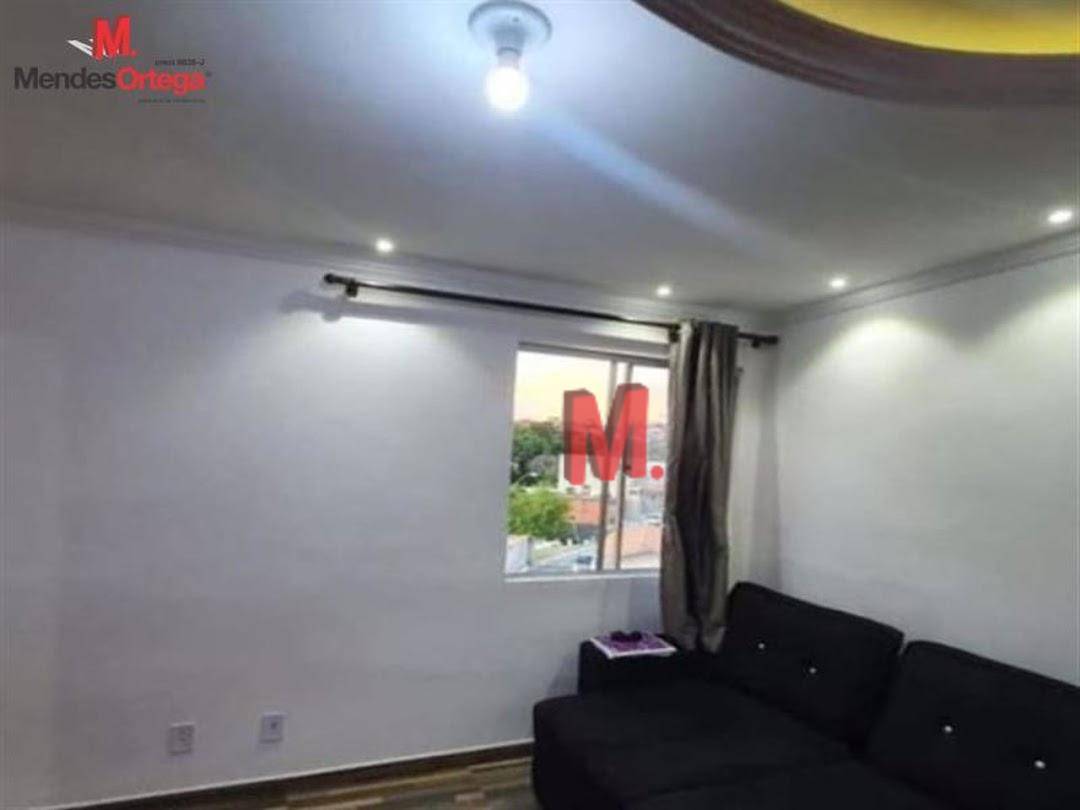 Apartamento à venda com 2 quartos, 44m² - Foto 2