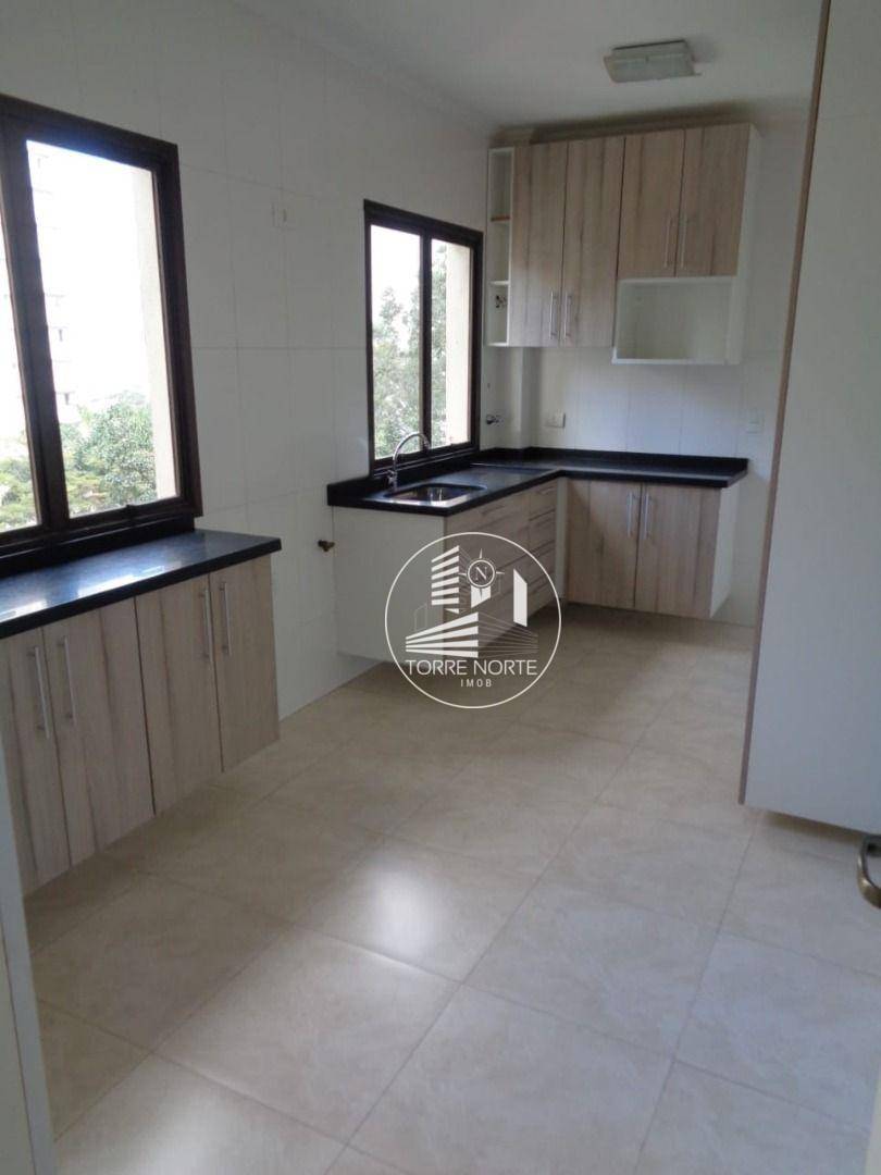 Apartamento à venda com 3 quartos, 130m² - Foto 11