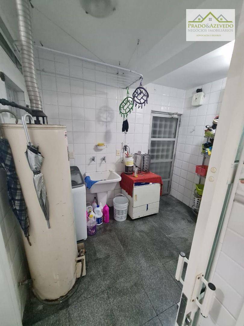 Casa à venda com 4 quartos, 300m² - Foto 24