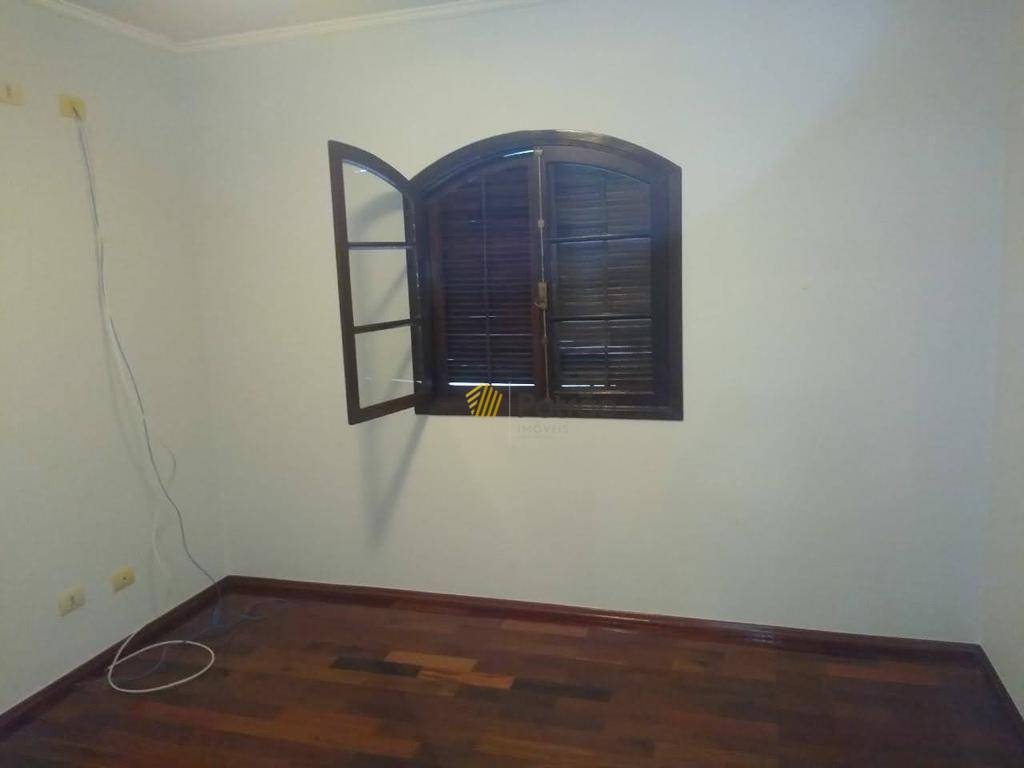 Sobrado à venda com 3 quartos, 200m² - Foto 12