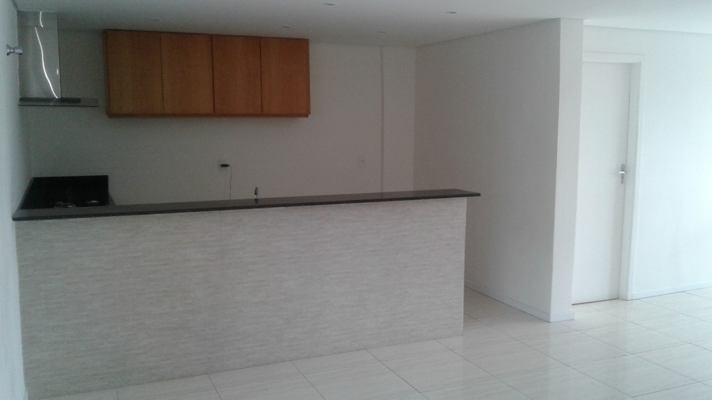 Apartamento à venda com 2 quartos, 63m² - Foto 1