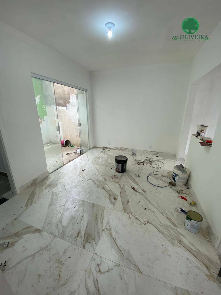 Casa à venda com 3 quartos, 143m² - Foto 3