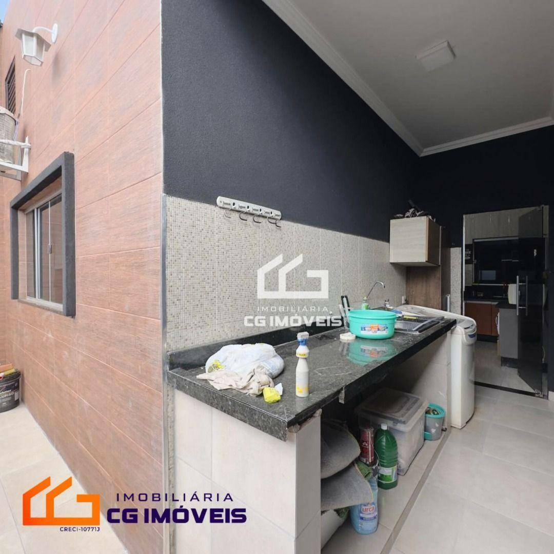 Casa à venda com 3 quartos, 200m² - Foto 15