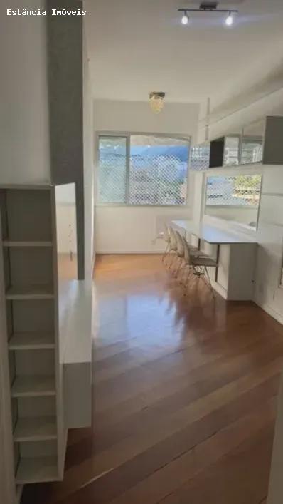 Apartamento à venda com 2 quartos, 80m² - Foto 11