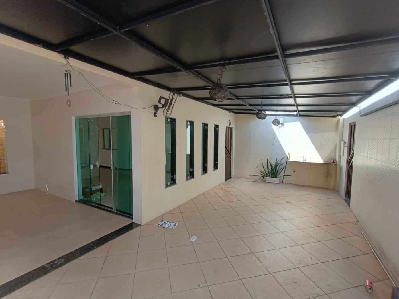 Casa para alugar com 4 quartos, 200m² - Foto 6